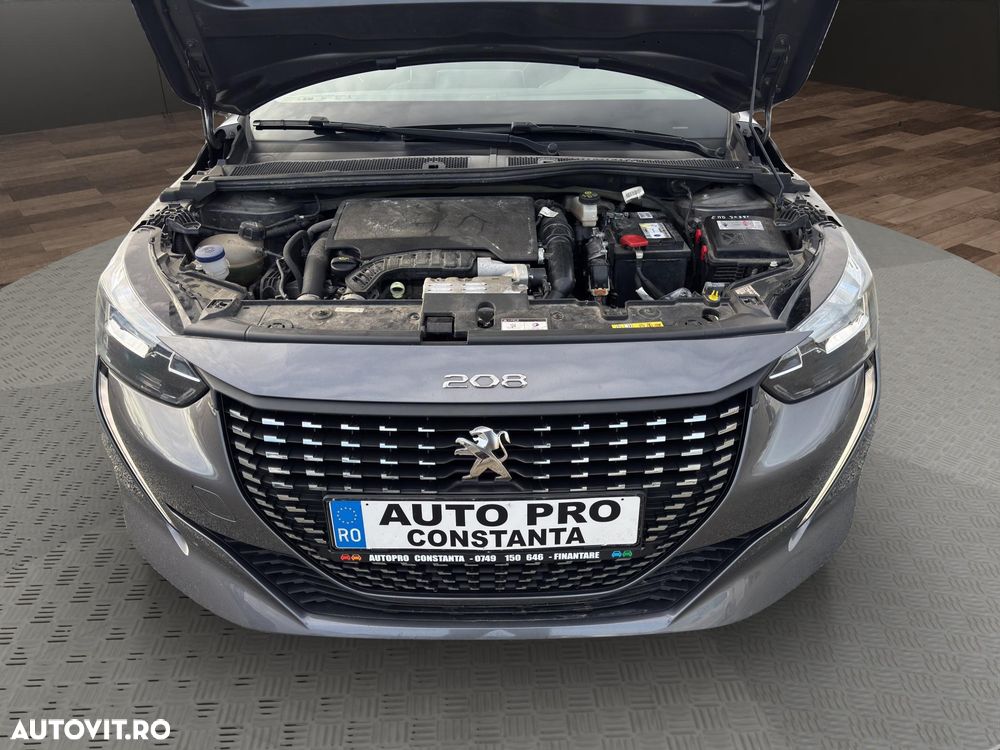 Peugeot 208 PureTech 100 Business - 15