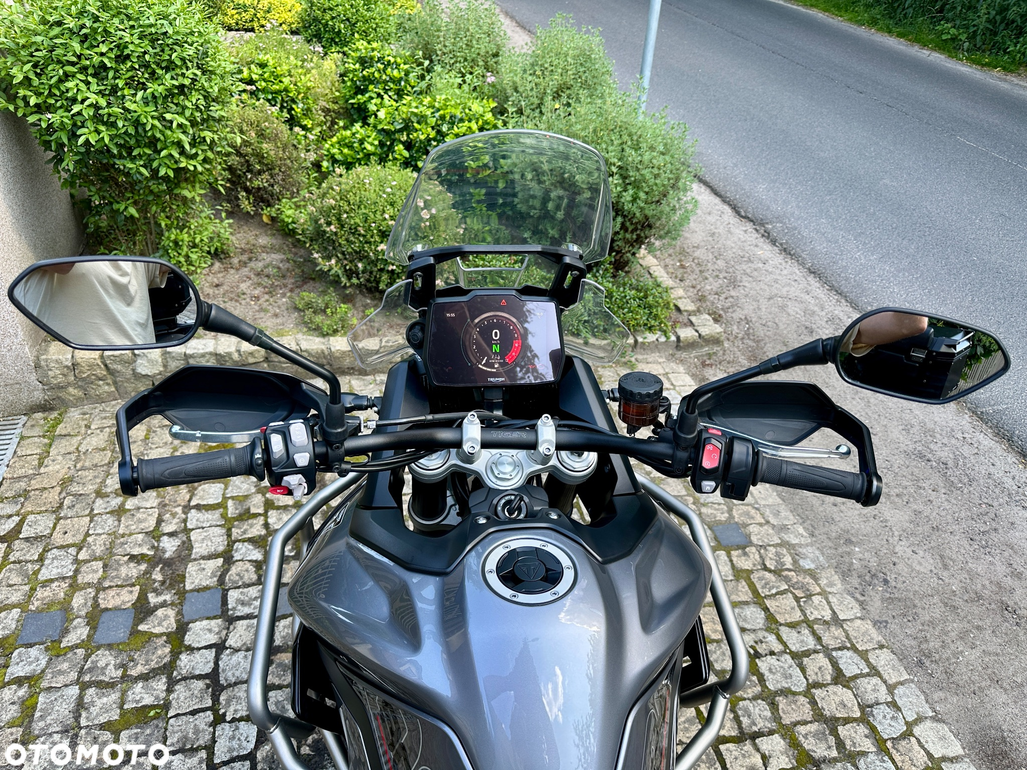 Triumph Tiger - 12