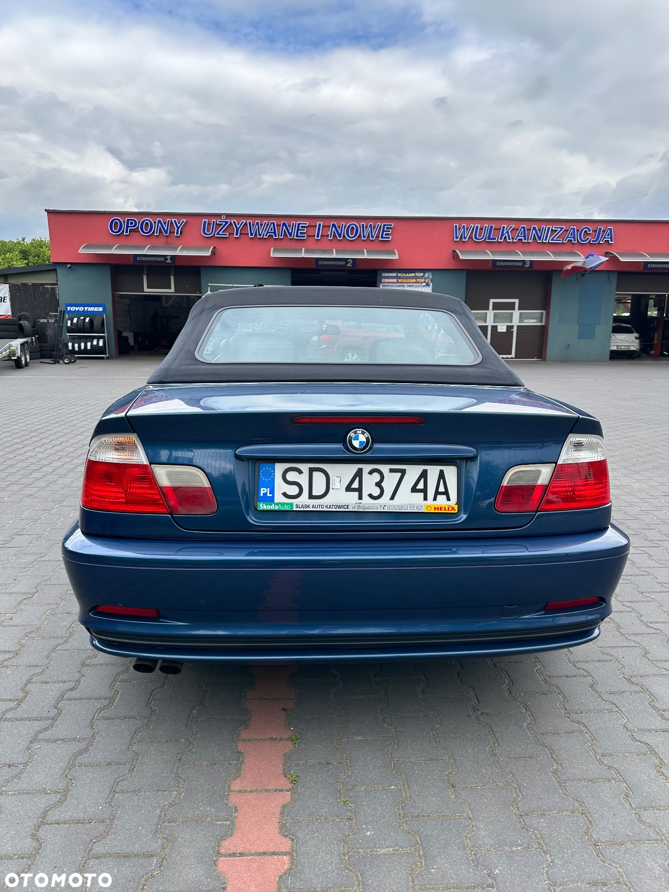 BMW Seria 3 323i - 4