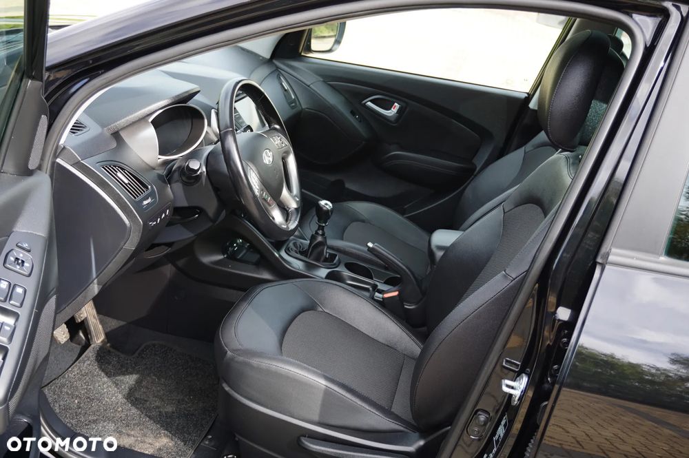 Hyundai ix35 blue 1.6 2WD Finale Gold - 21
