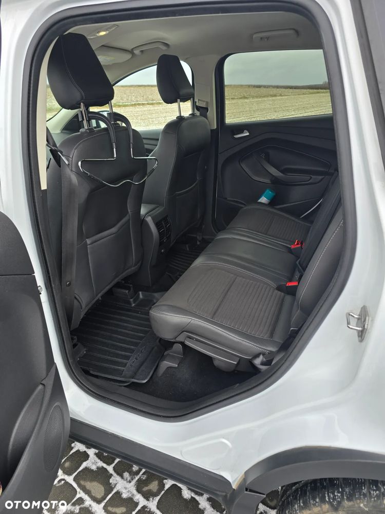 Ford Kuga 2.0 TDCi 4x4 Titanium - 10