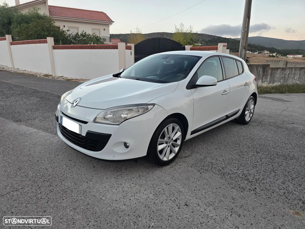 Renault Mégane 1.5 dCi Dynamique S - 1