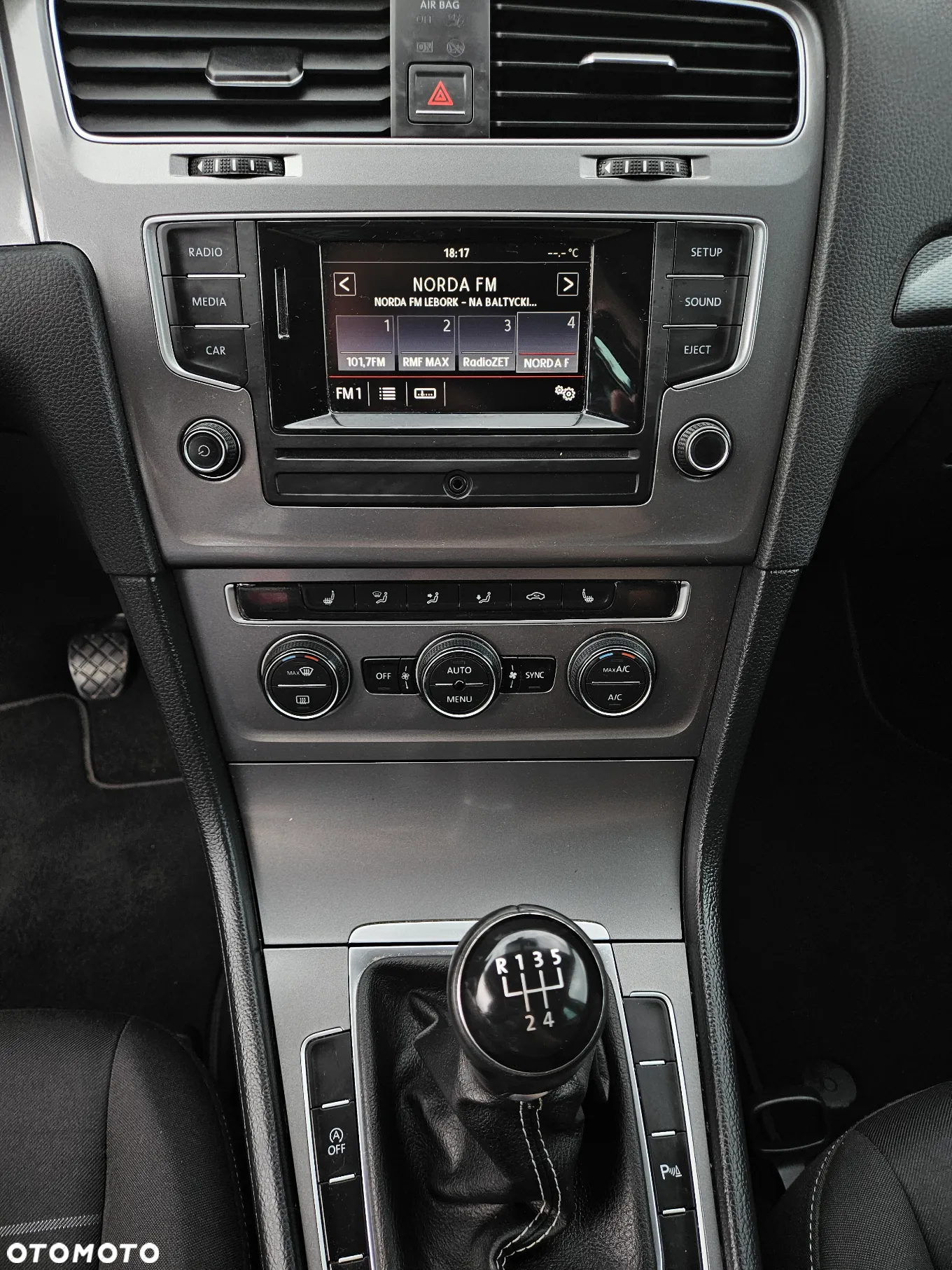 Volkswagen Golf 1.2 TSI BlueMotion Technology Lounge - 9