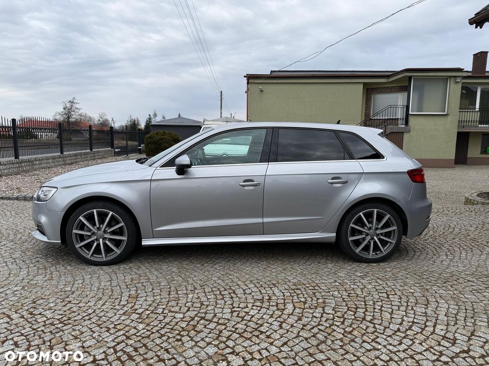 Audi A3 Sportback - 11