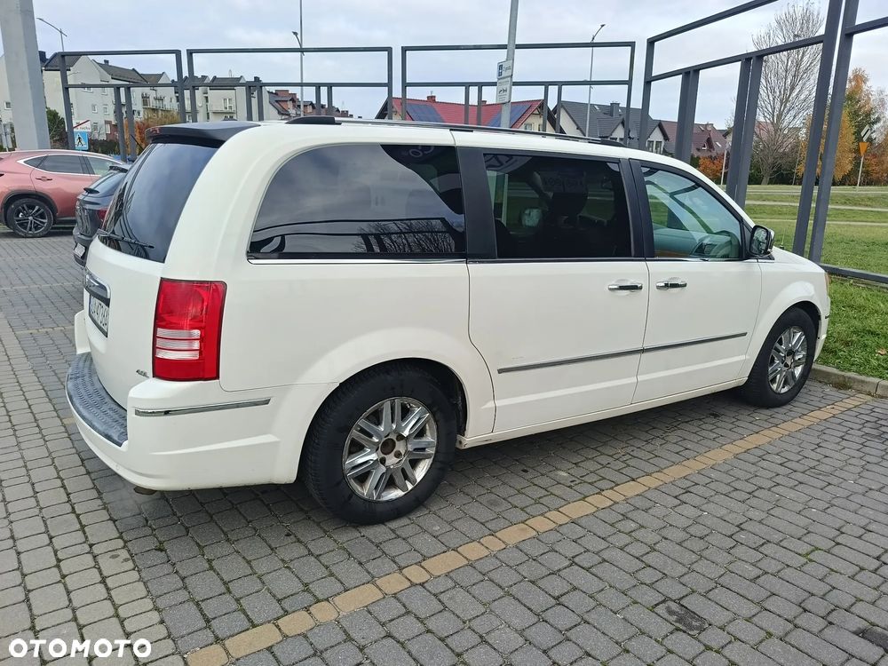 Chrysler Town & Country 4.0 Limited - 6