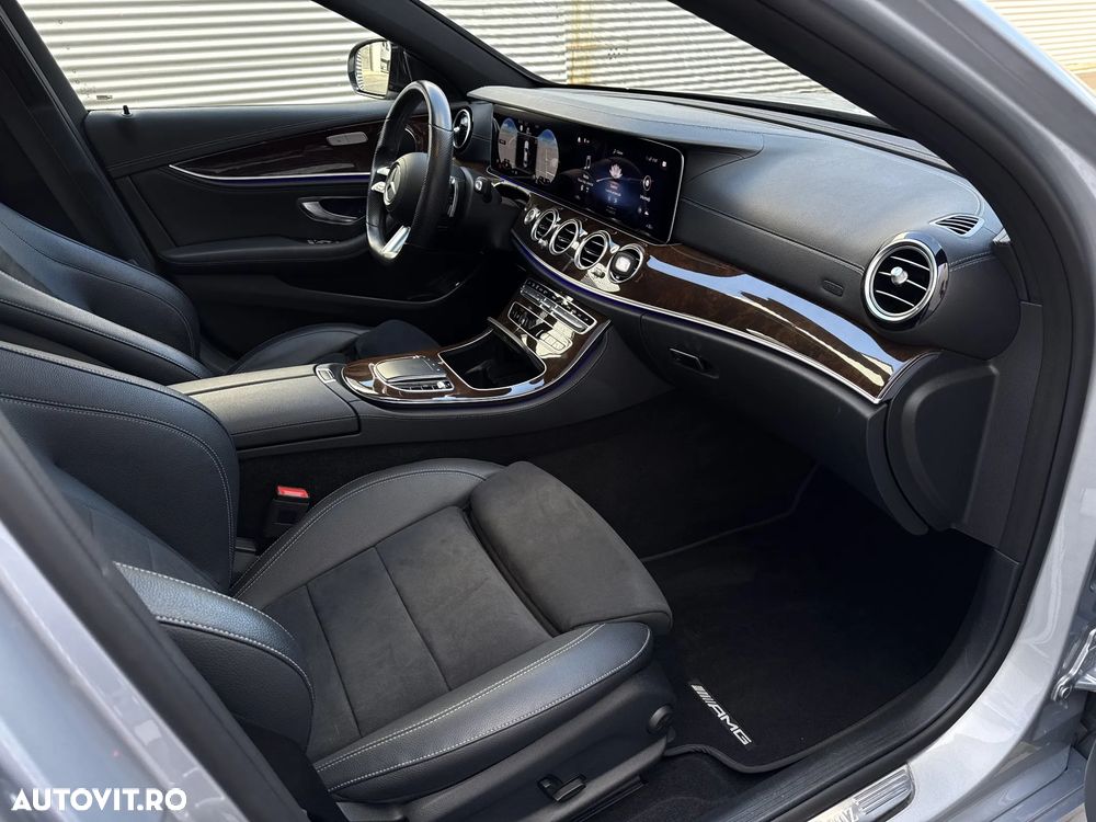 Mercedes-Benz E 220 d 4MATIC 9G-TRONIC AMG Line - 23