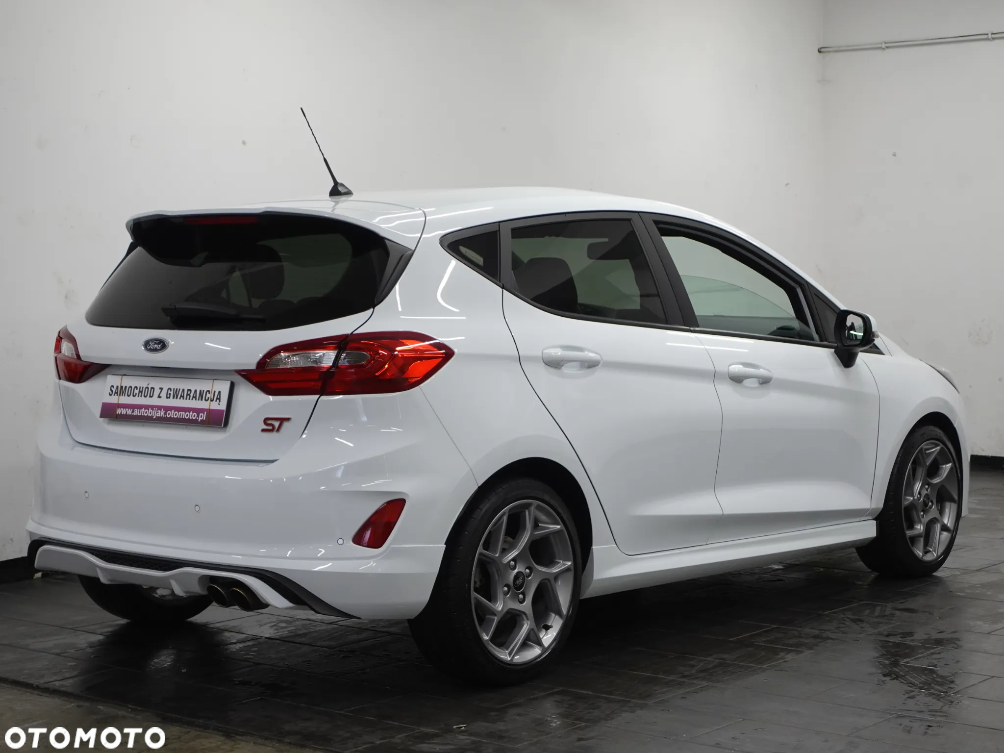 Ford Fiesta 1.5 EcoBoost S&S ST X - 8