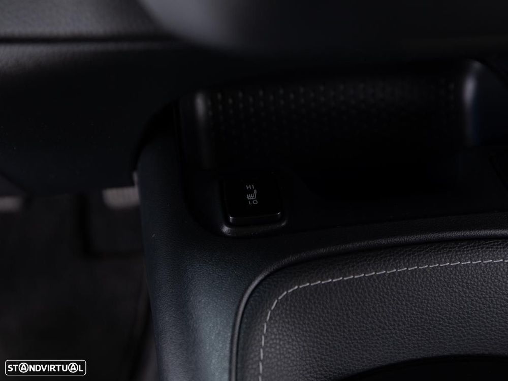 Toyota Corolla 1.8 Hybrid Comfort - 18