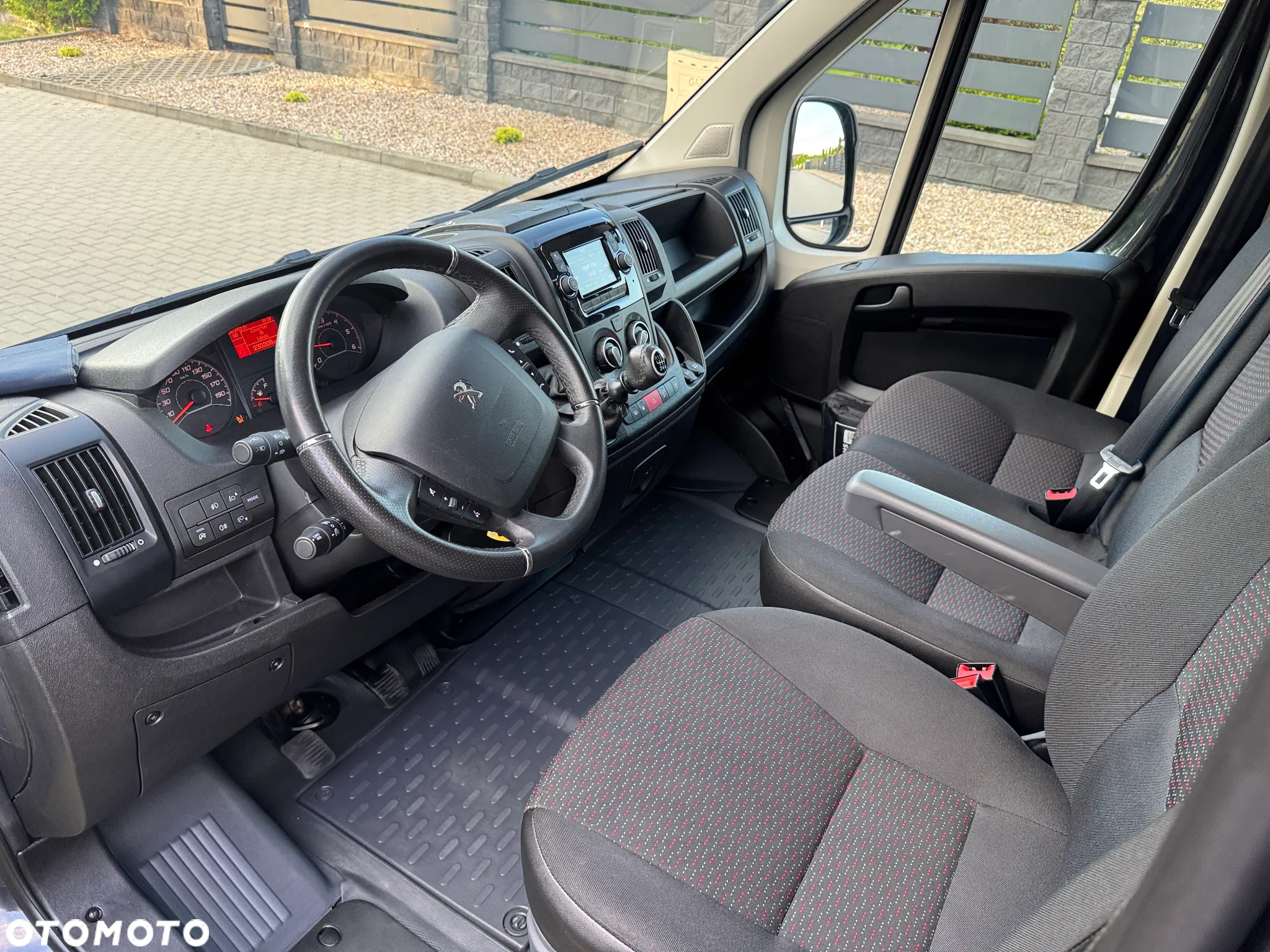 Peugeot BOXER - 14