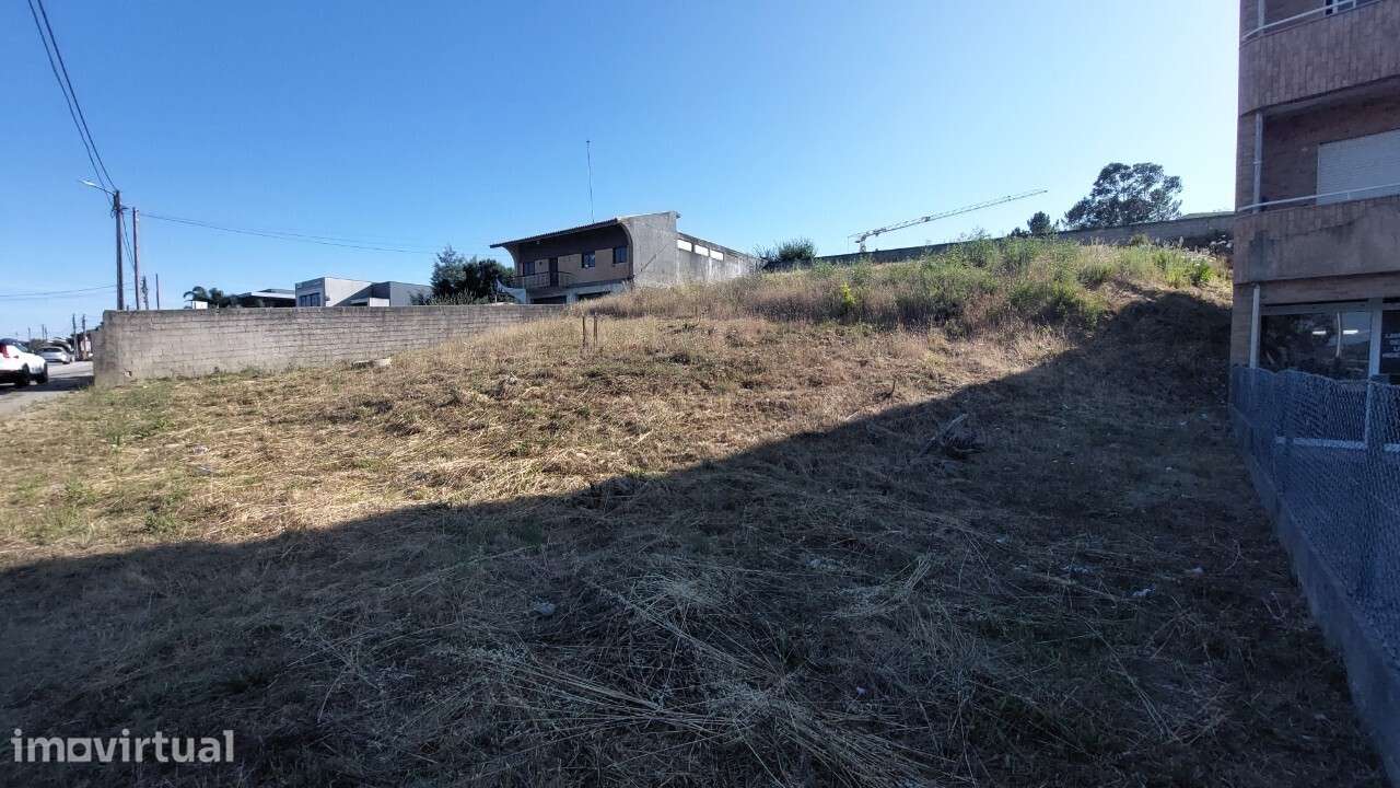 Terreno para construção em Escapães - Grande imagem: 2/2