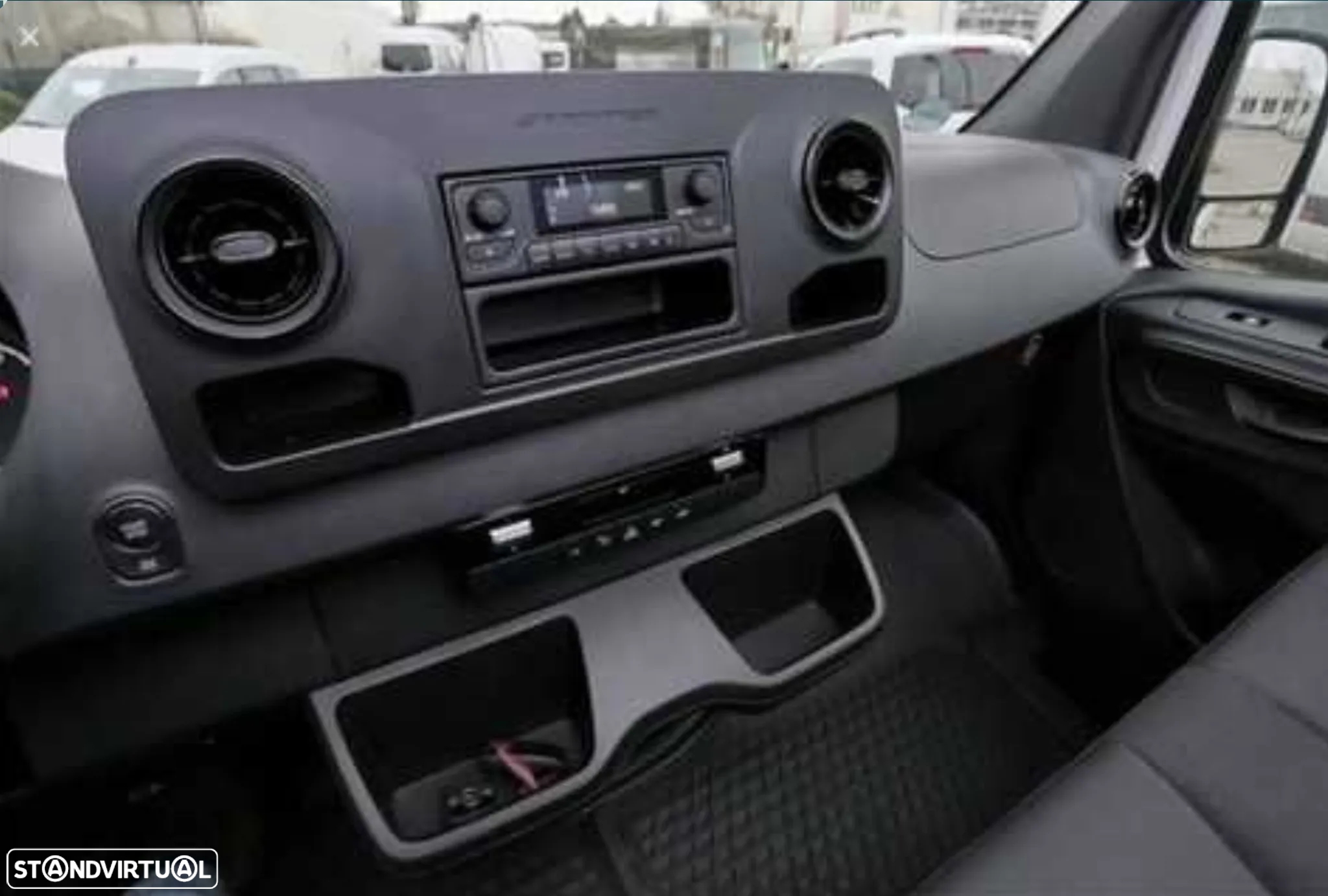 Mercedes-Benz eSprinter - 11