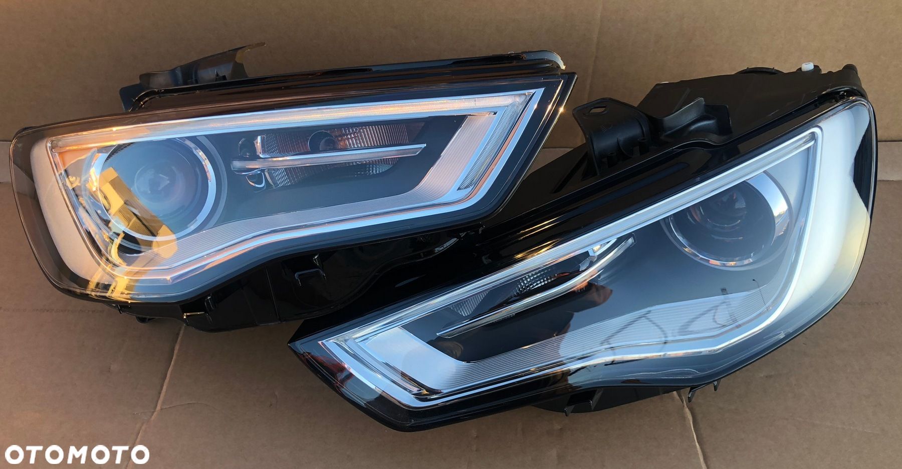 Audi A3 8V reflektory xenon prawy lewy nieskrętne - 1