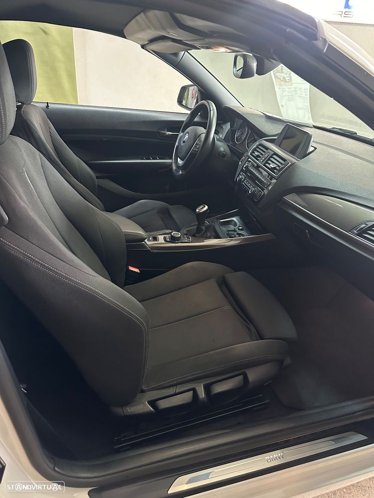 BMW 218 d Cabrio Pack M - 31