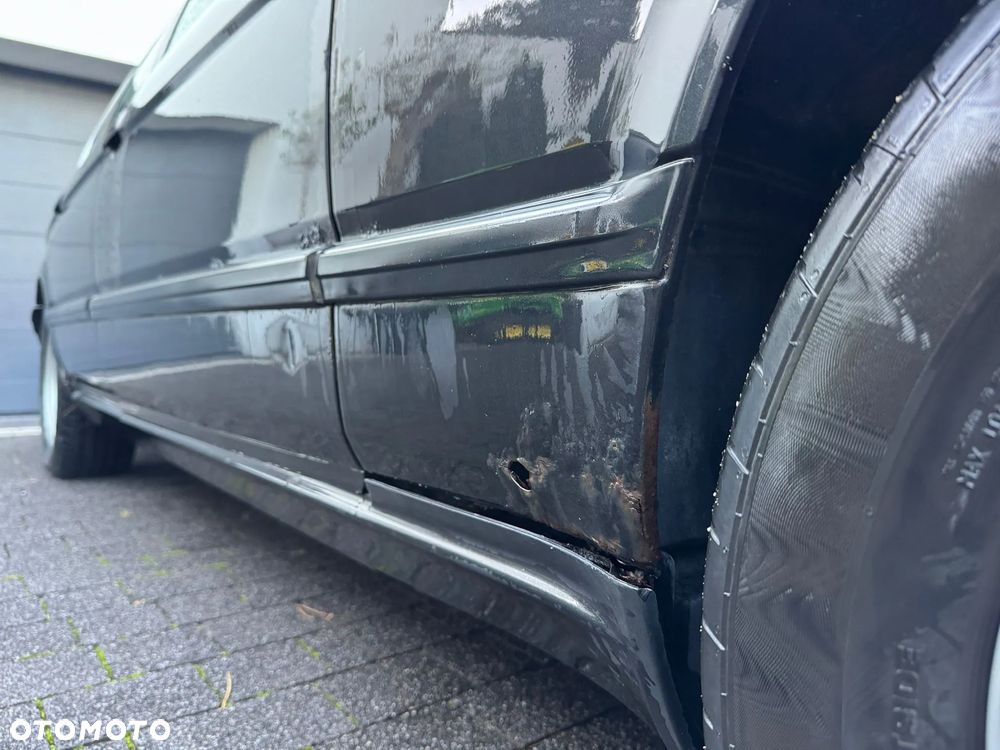 BMW Seria 7 750i - 16