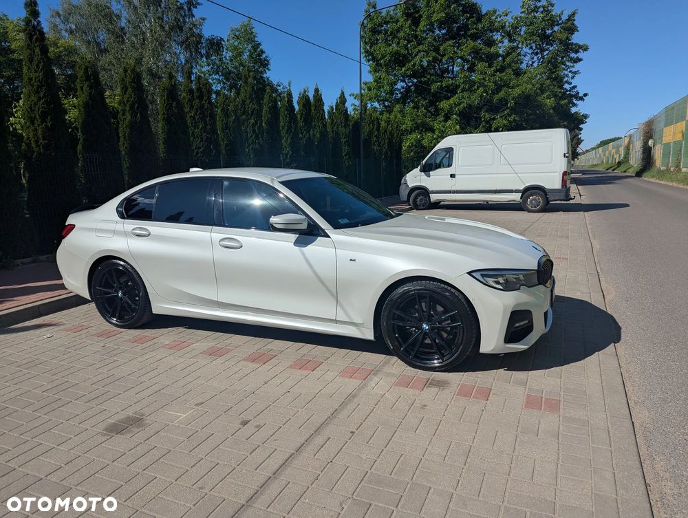 BMW Seria 3 320d xDrive M Sport - 8