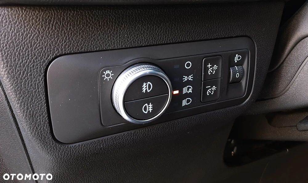 Ford Kuga 1.5 EcoBoost FWD Titanium - 38