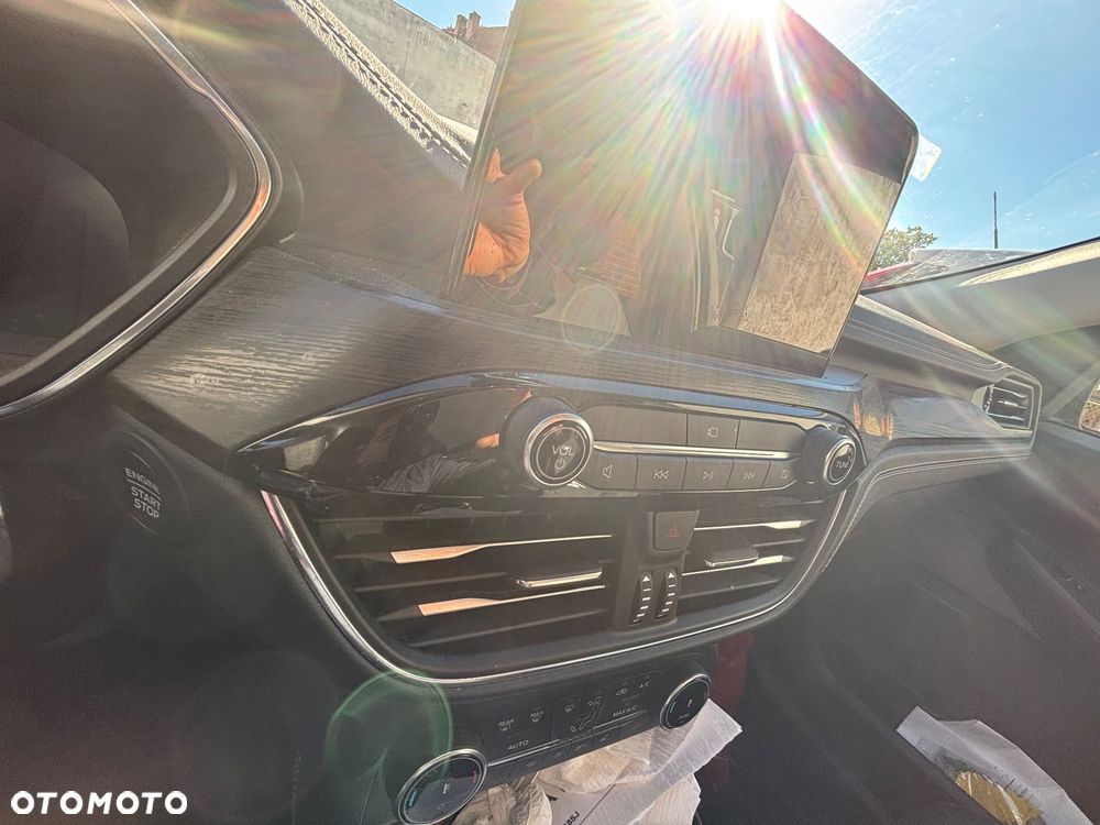 Ford Kuga - 14