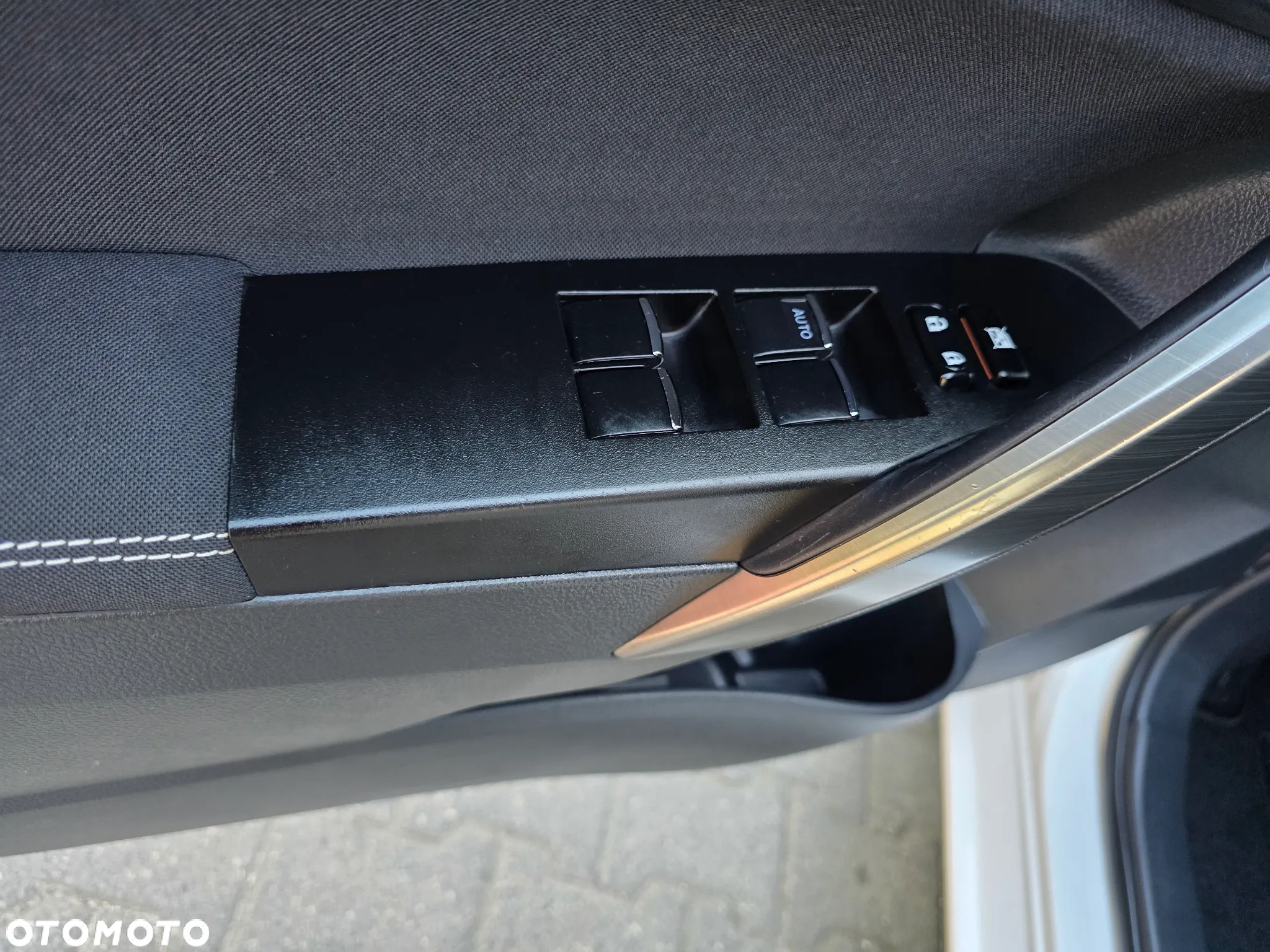 Toyota Auris 1.6 Valvematic START Edition - 16