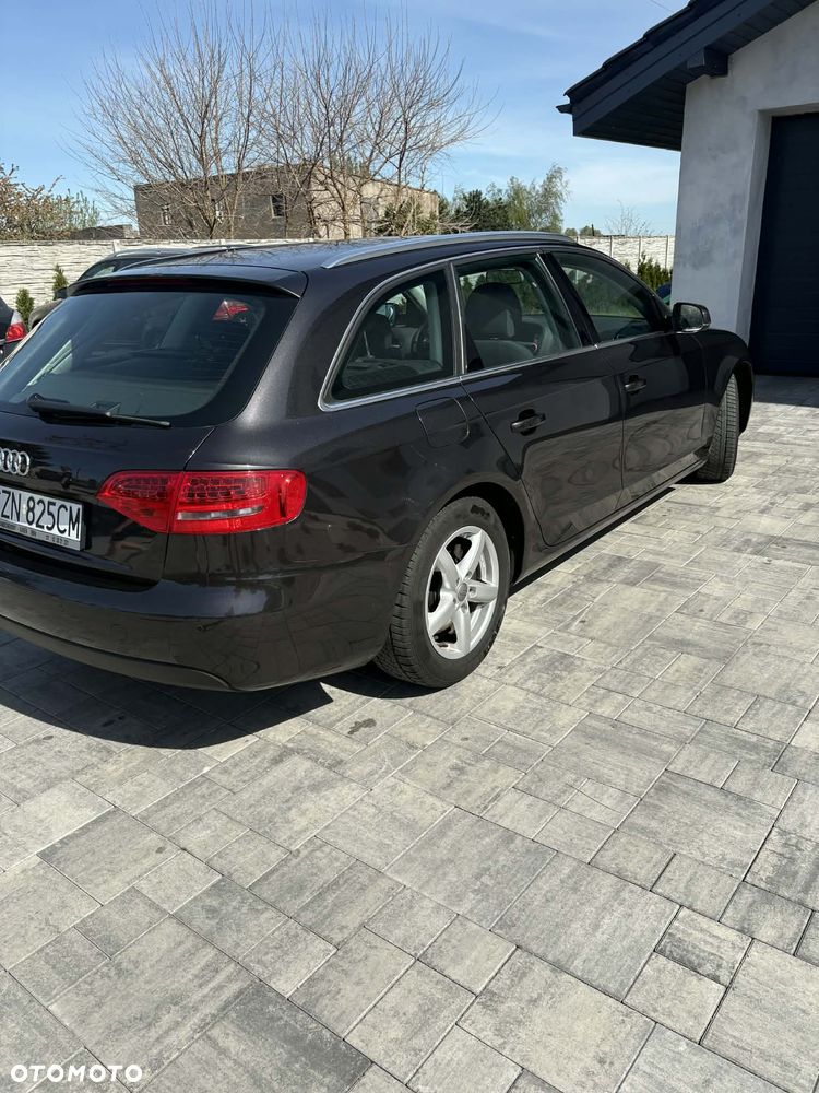 Audi A4 Avant - 6