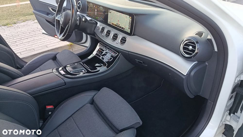 Mercedes-Benz Klasa E 220 d 9G-TRONIC - 6