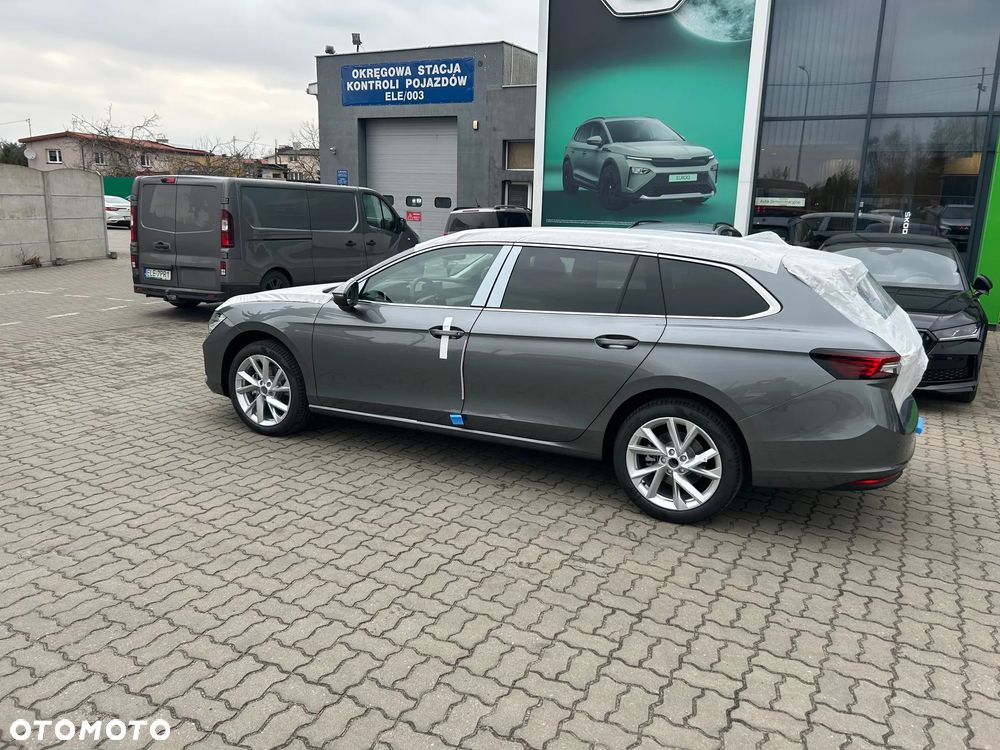 Skoda Superb 2.0 TDI SCR Drive DSG - 2