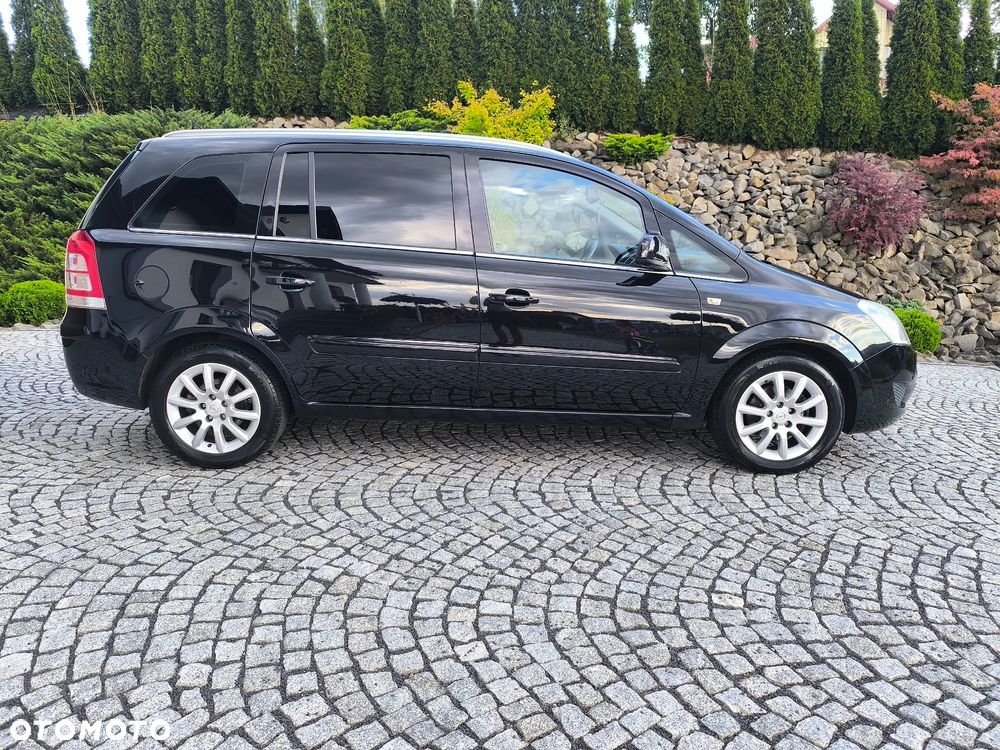 Opel Zafira 1.8 Family - 9