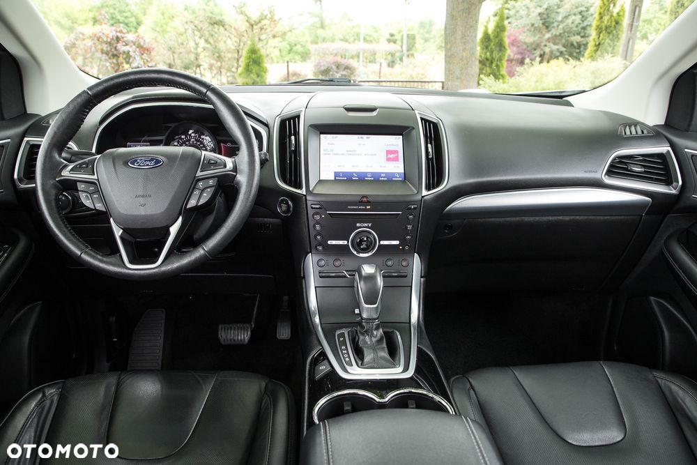 Ford Edge - 32
