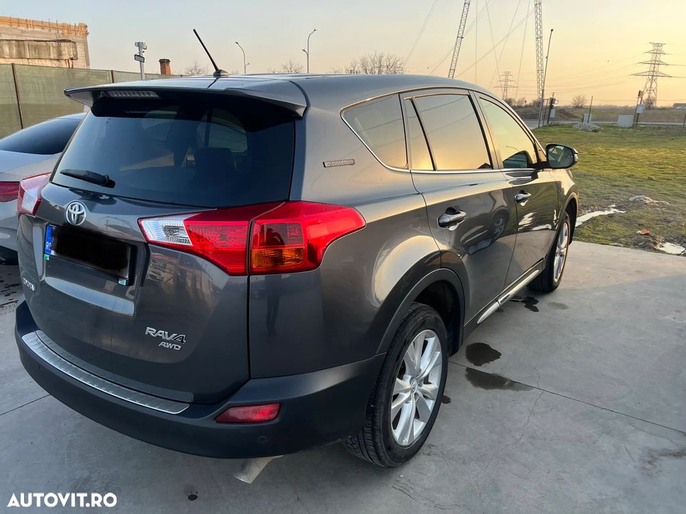 Toyota RAV4 2.2 D-4CAT 4WD Aut Luxury - 3