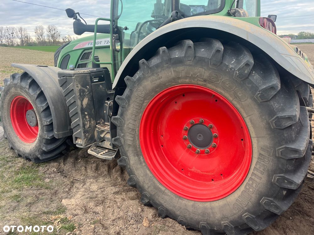 Fendt 724 - 12