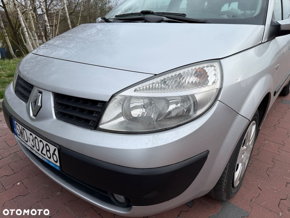 Renault Scenic 1.6 16V Confort Expression - 5