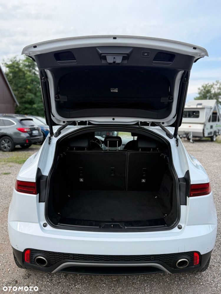 Jaguar F-Pace - 13