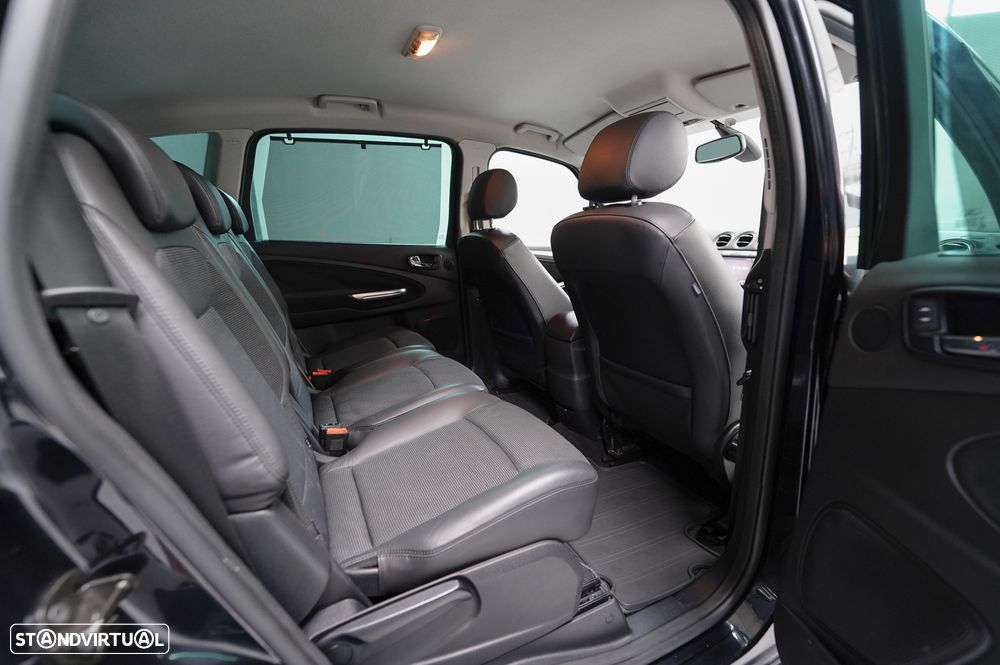 Ford S-Max 1.8 TDCi Titanium 7L - 25