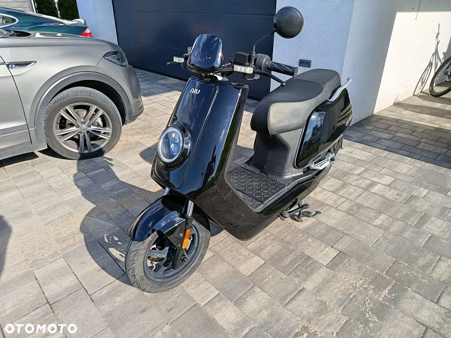 Niu N - 1