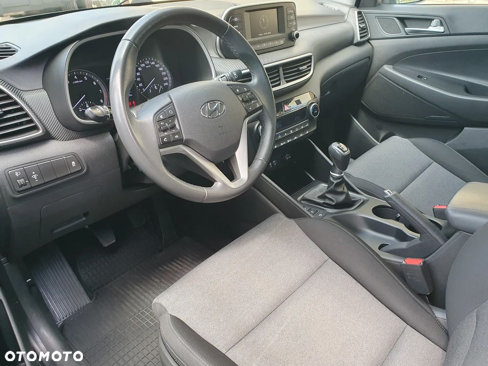 Hyundai Tucson 1.6 GDi 2WD Pure - 17