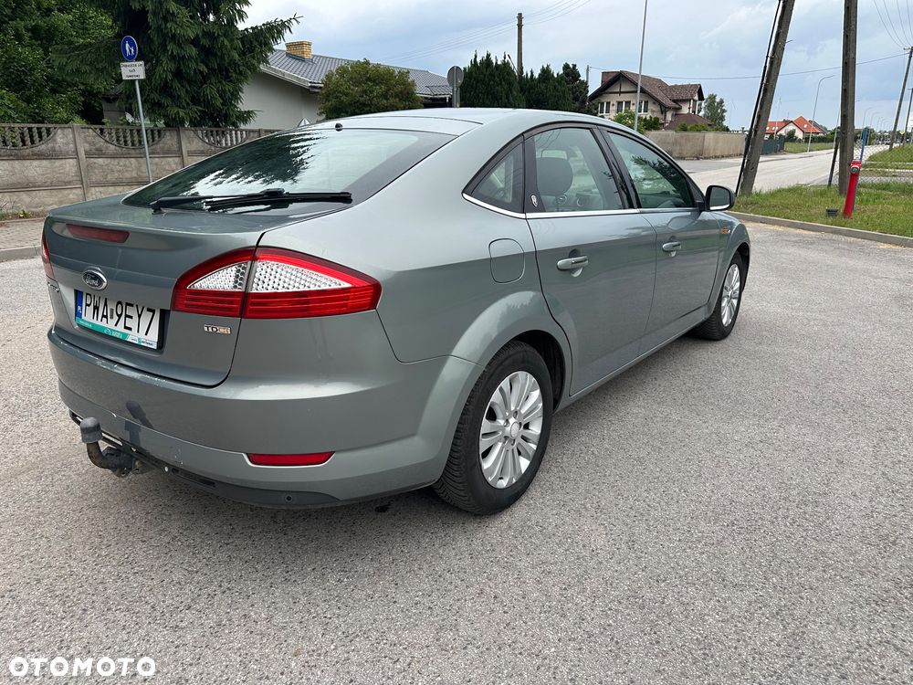 Ford Mondeo 1.8 TDCi Ghia - 10