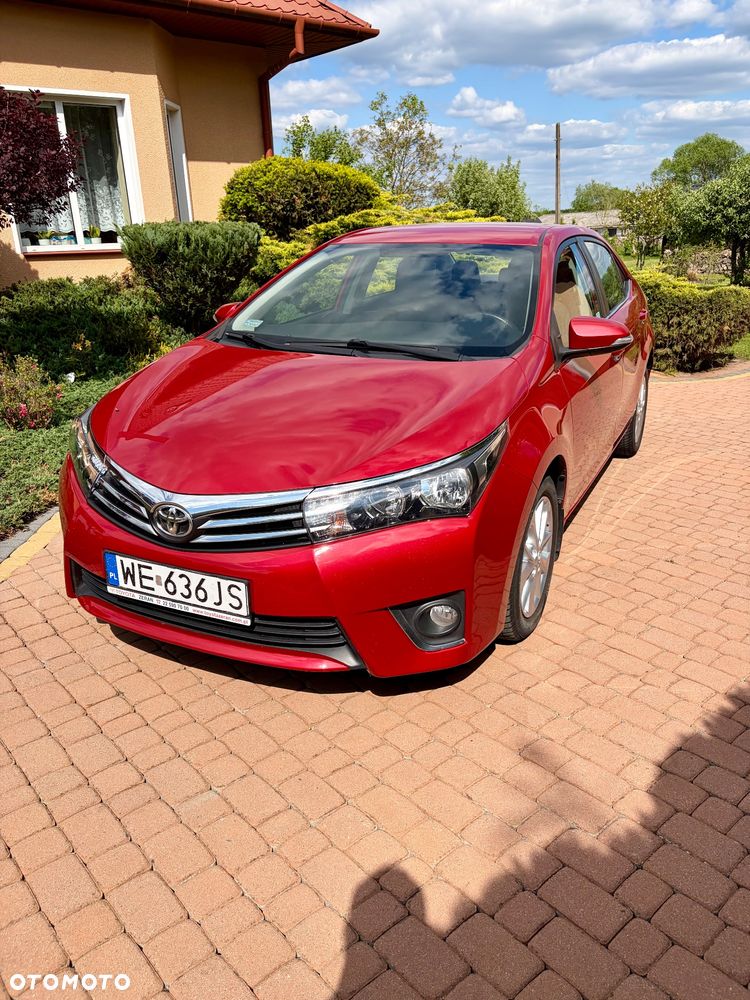Toyota Corolla 1.6 Premium + - 2