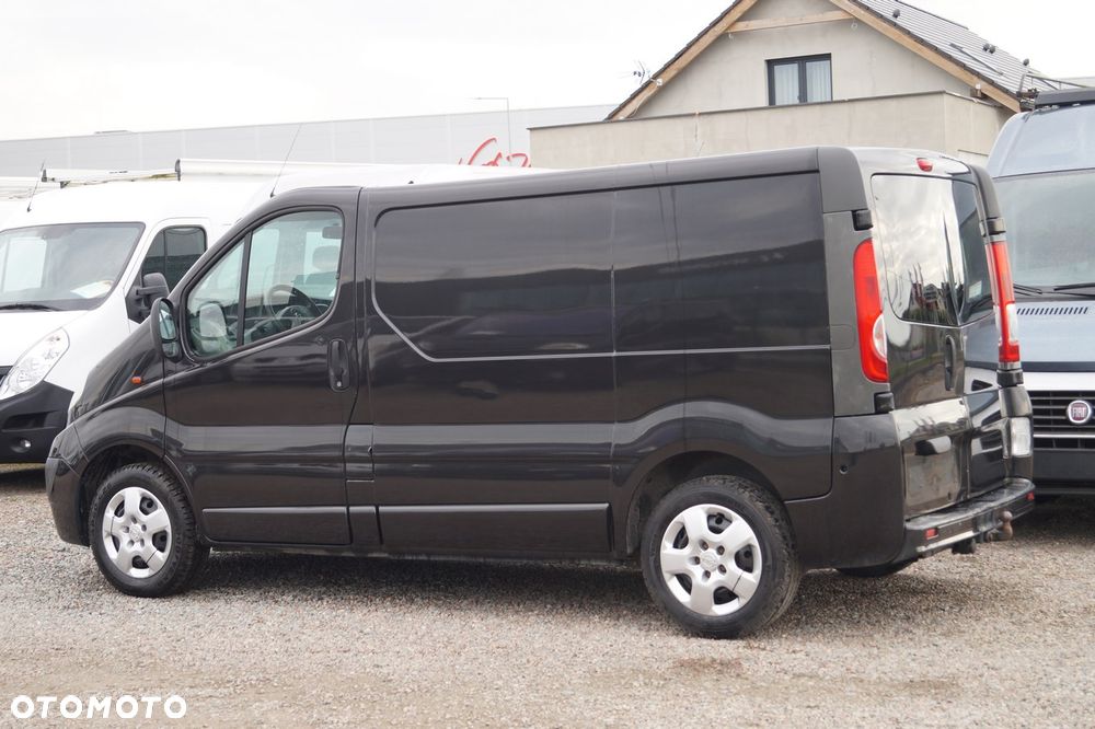 Opel VIVARO - 2