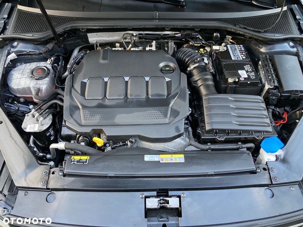 Volkswagen Passat 2.0 TDI EVO Business DSG - 27