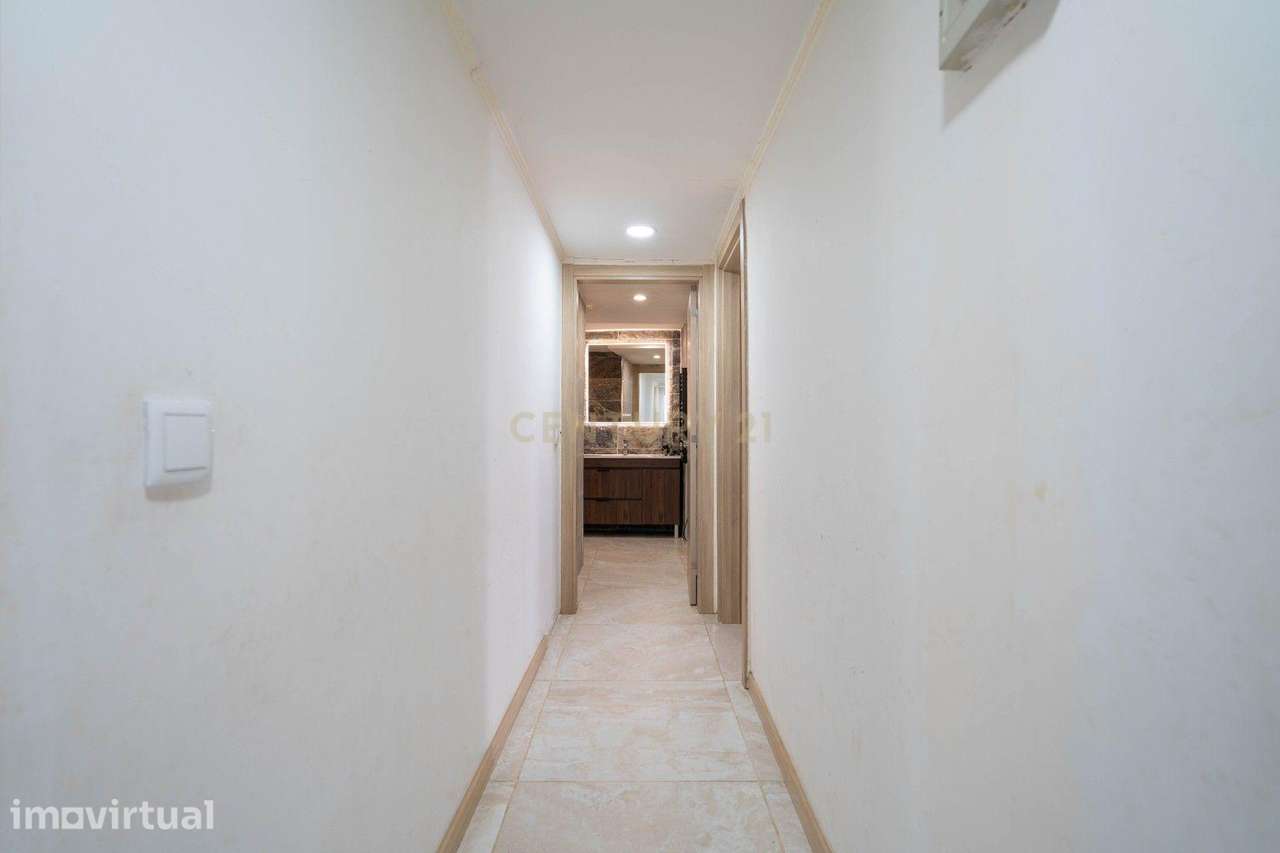 Casa Moderna em Lousã com 3 Quartos e 3 Casas de Banho - Grande imagem: 4/45