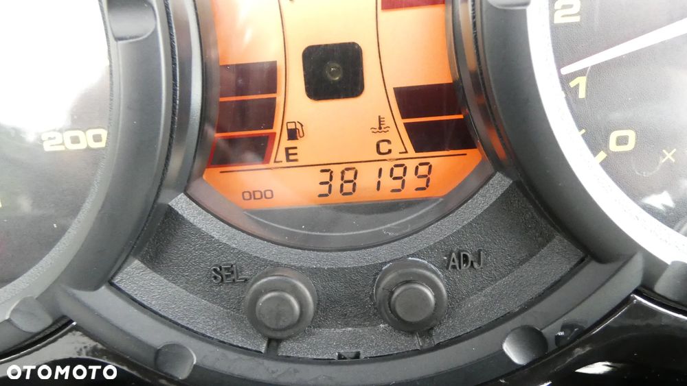Suzuki DL - 22