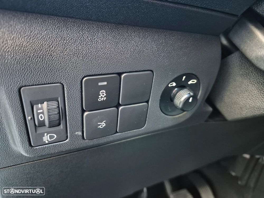 Citroën C-Elysée 1.2 PureTech Shine - 17