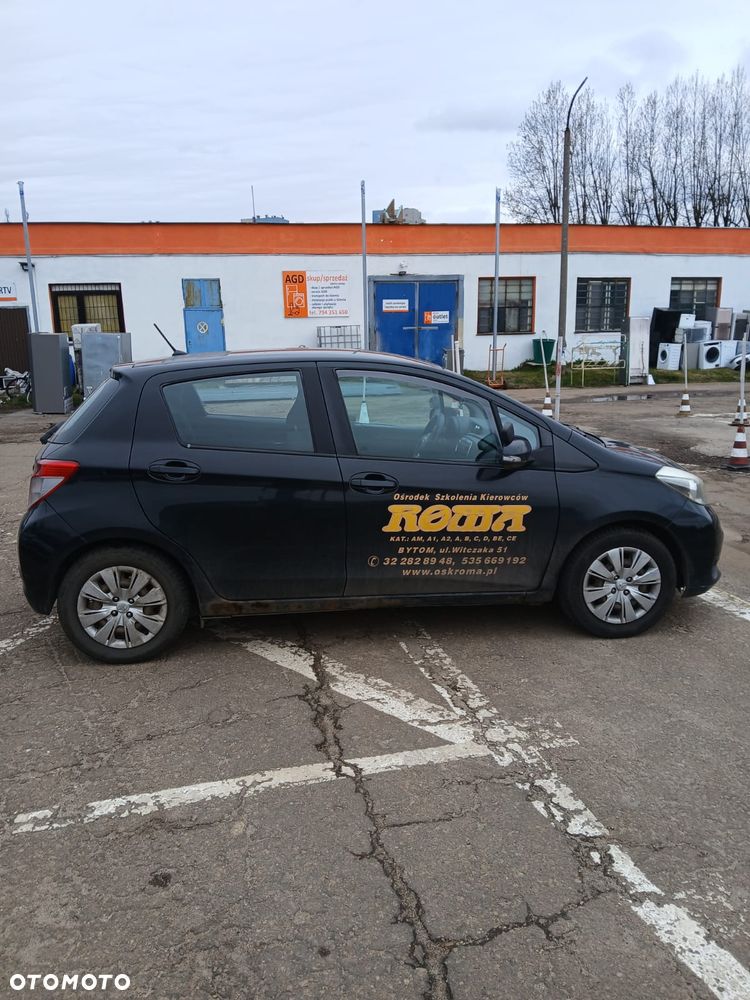 Toyota Yaris - 4