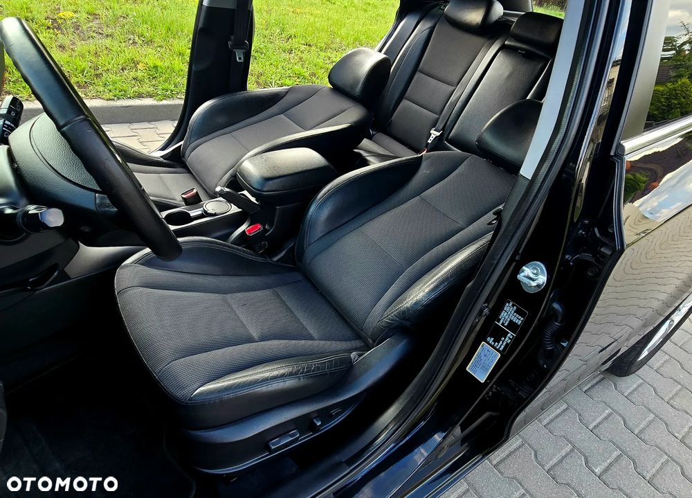 Hyundai i30 i30cw 1.4 Fifa World Cup Edition - 30