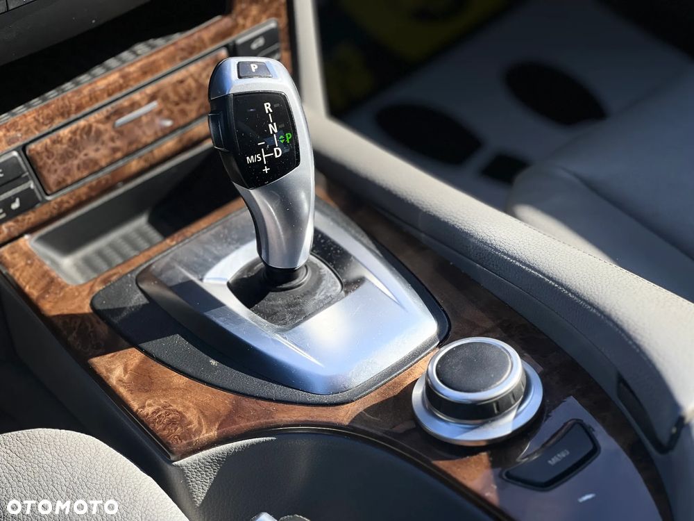 BMW Seria 5 520d - 17