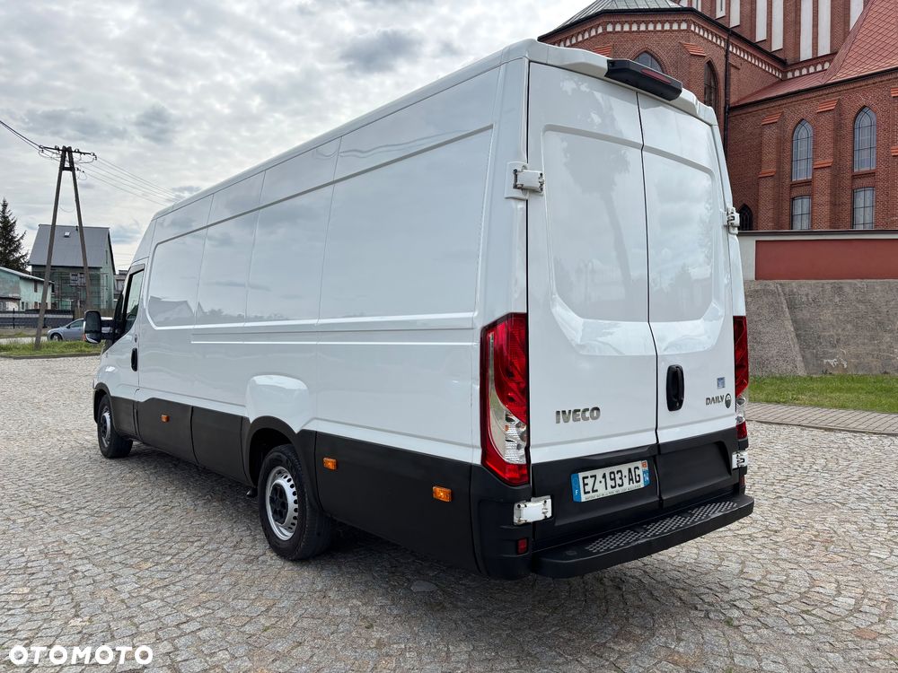Iveco DAILY - 12