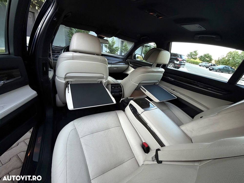 BMW Seria 7 740Li - 14