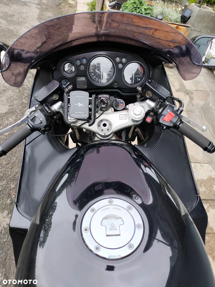 Honda CBR - 12