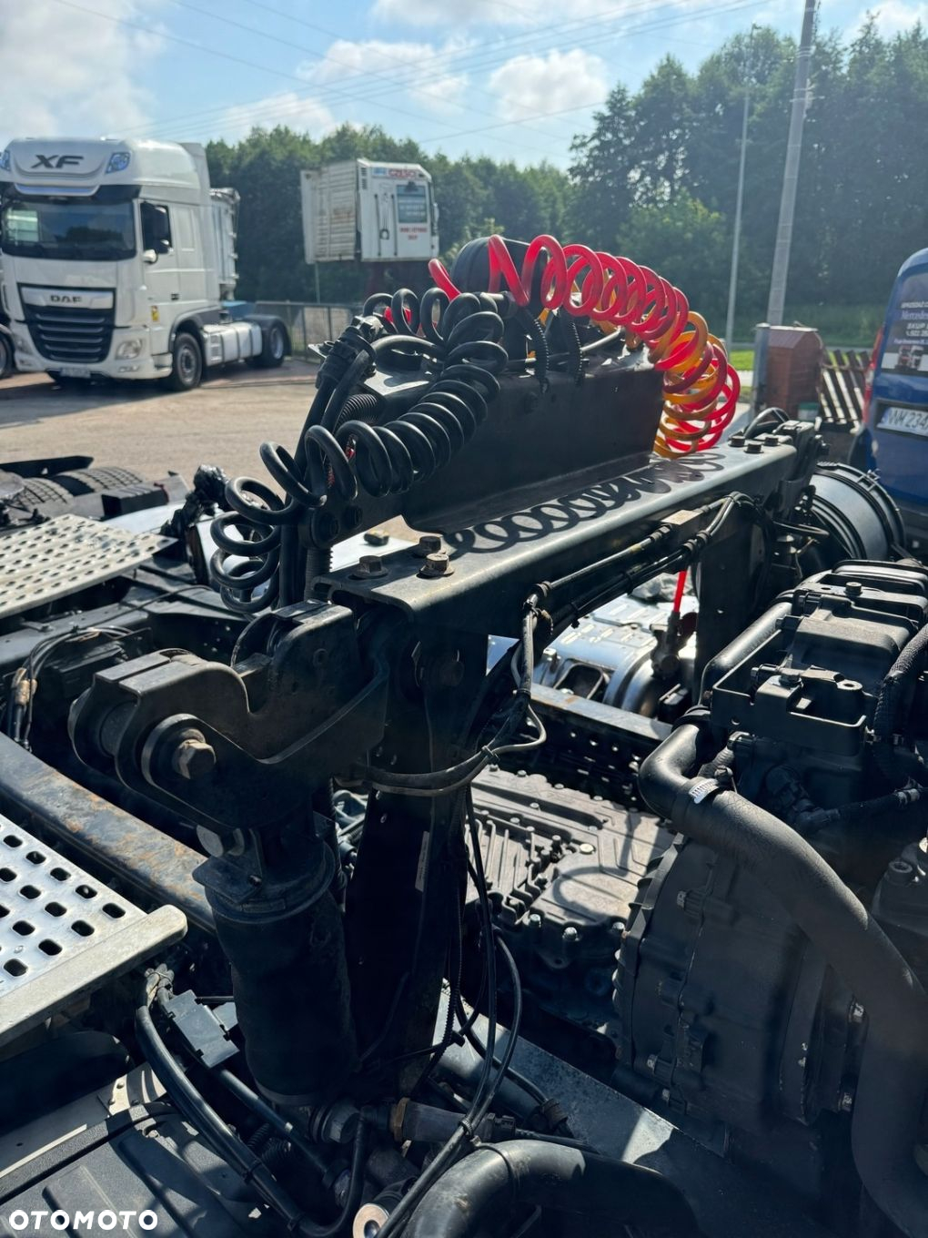 BELKA ZAWIESZENIE KABINY TYLNE IVECO STRALIS HI-WAY XP - 3