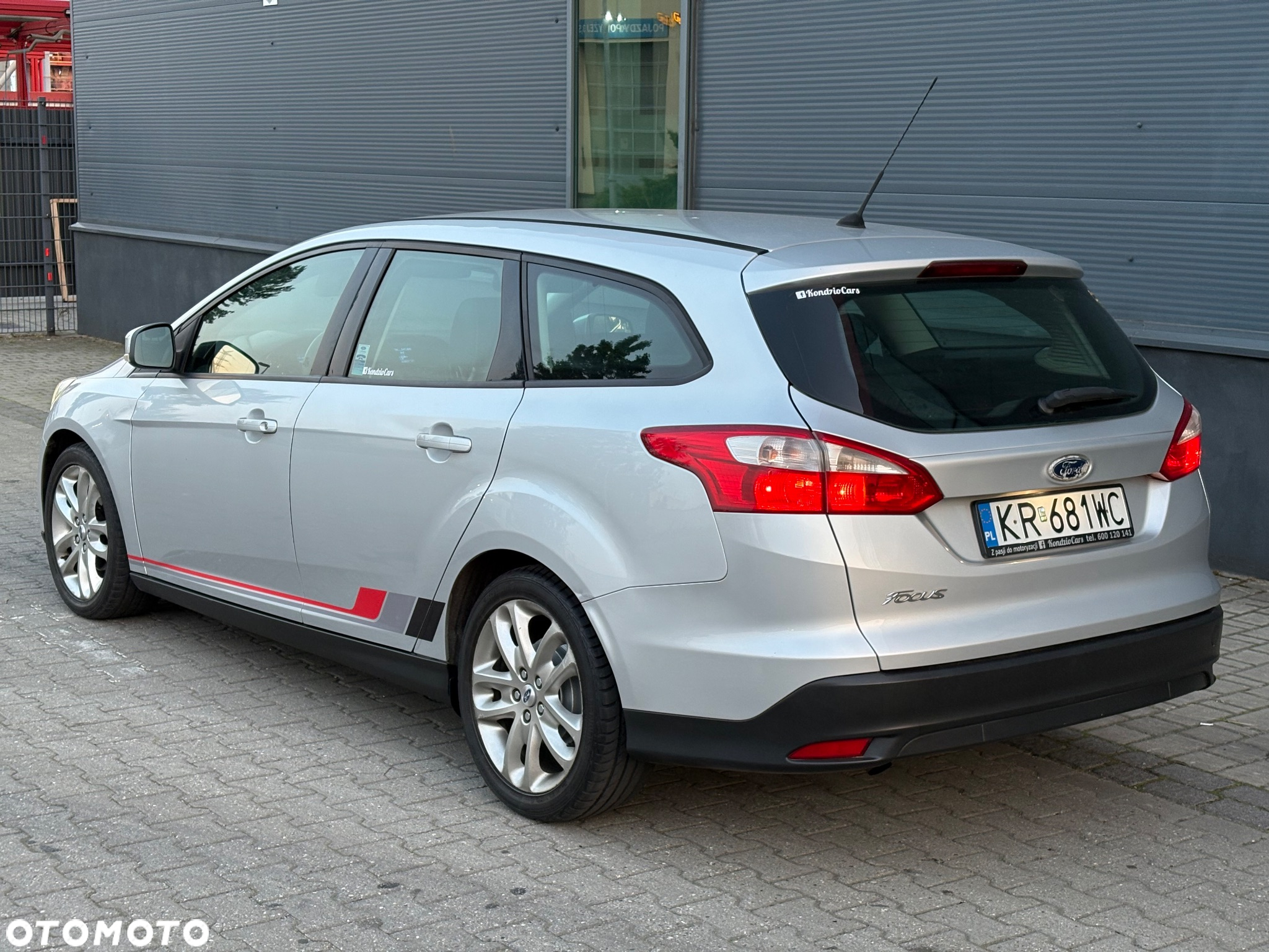 Ford Focus 1.6 TDCi Ambiente - 4