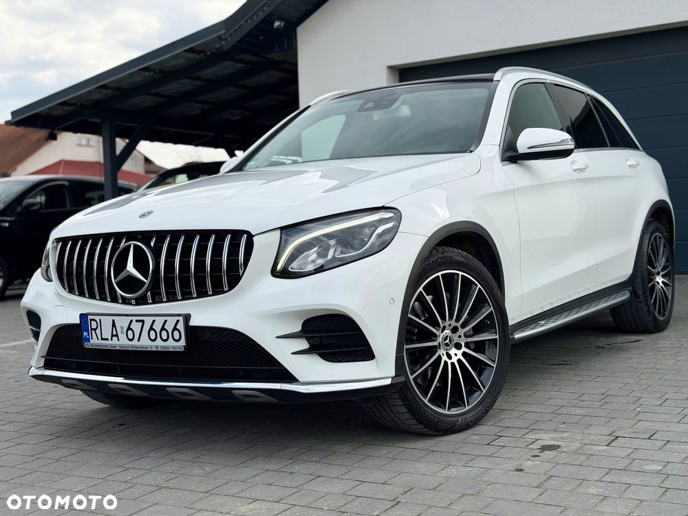 Mercedes-Benz GLC 250 4Matic 9G-TRONIC AMG Line - 2